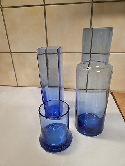 Sinistä lasia