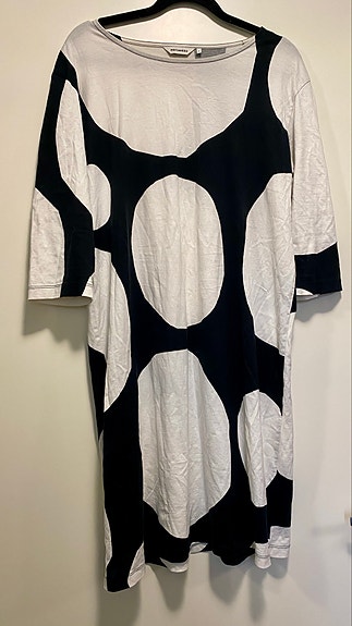 Musta-valkoinen Marimekko tunika M