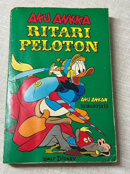 Aku Ankan taskukirja, Ritari peloton, nro 13