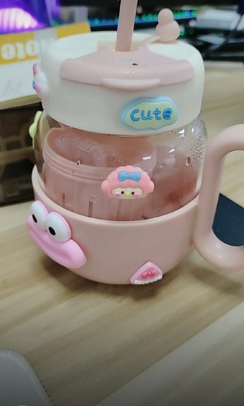 Hello Kitty Lasten Lelut Pieni Kokoelma, Kaksi euroa per pakkaus