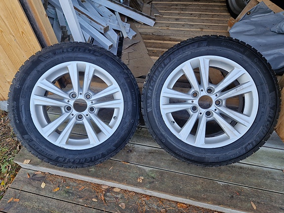 BMW 3-sarja (F30) vanteet ja Michelin kitkat
