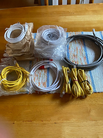 Rj45 ethernet kaapelit / 1 pidempi + 20 lyhyttä (osa ihan uusia)