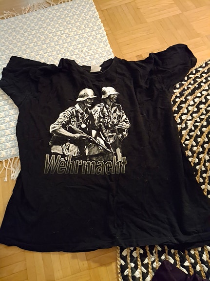 T-paita Wehrmacht tekstillä