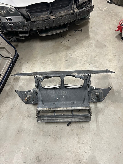 E46 osia