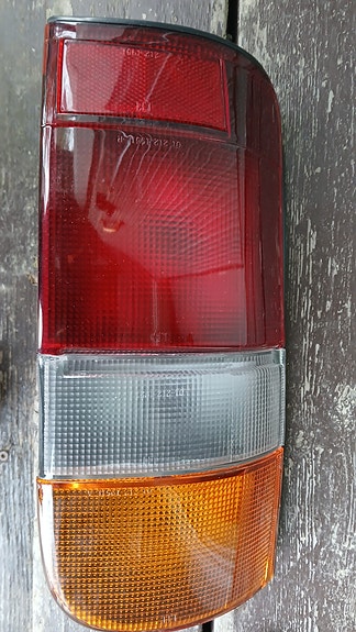Takavalo vasen Hiace