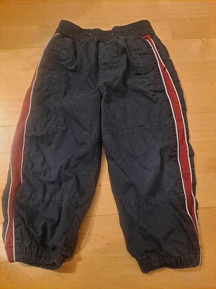 Lindex lasten housut musta koko 86 pojille