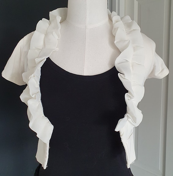 Valkoinen lyhythihainen bolero XS