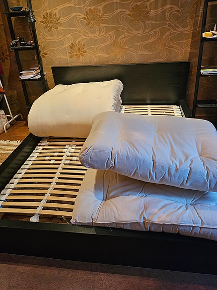 Sängyn runko (Futon)