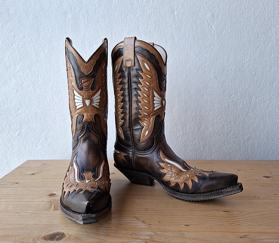 Sendran bootsit koko 39