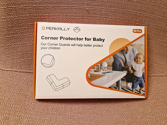 Kulmasuojia - corner protector for baby