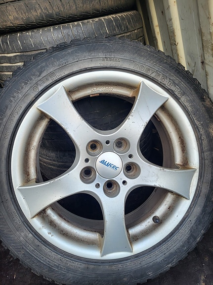 Alutec Aluvia Vanteet ja Nastarenkaat 205/55 R16 kaupan päälle