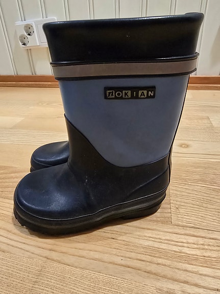 Nokian siistikuntoiset kumisaappaat kokoa 24