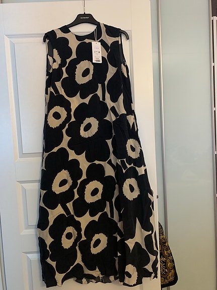 Marimekko Ilta- tai juhlapuku Musta koko 36