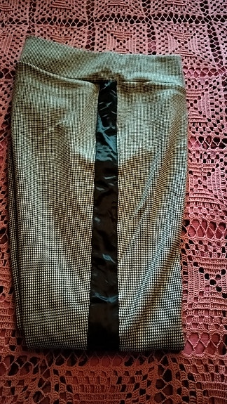 Myydään KappAhl uudet legginsit/housut