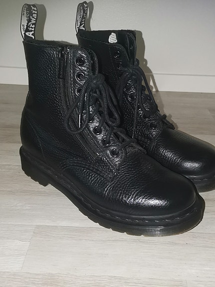 Dr. Martens 1460 Pascal 40 (39) maiharit