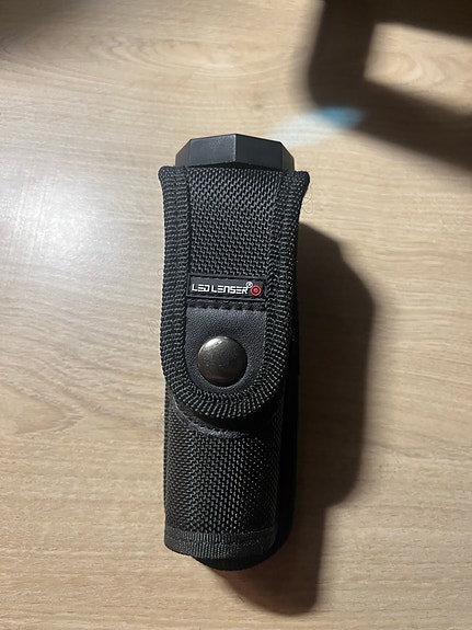 Led lenser taskulamppukotelo