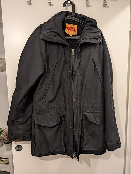 Fjällräven takki musta M