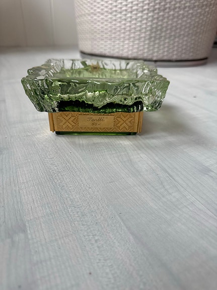 tuhkakuppi vihreä