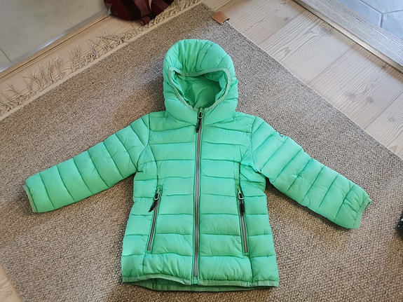 Lämmin CMP toppatakki 98cm