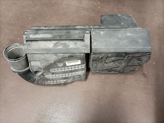 Ford Focus ST mk2 2.5 ilmanpuhdistinkotelo ym