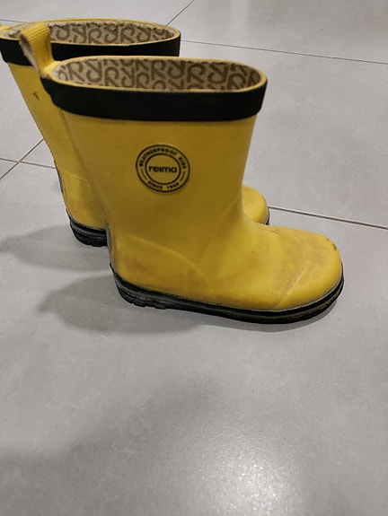 Lasten Reima kumisaappaat, koko 26.