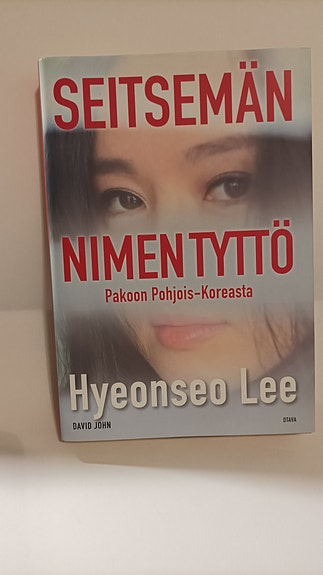 Seitsemän nimen tyttö pakoon pohjois-koreasta - Kirja