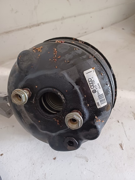 Audi A4 2002 1.8T Jarrutehostin 8E0612107J