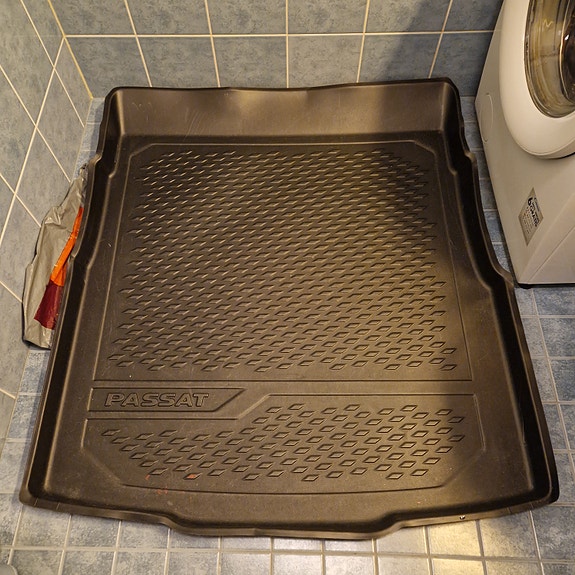 Peräkontin suojamatto kaukalo