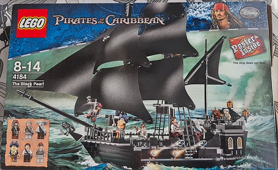 LEGO 4184 Pirates of the Caribbean Black Pearl