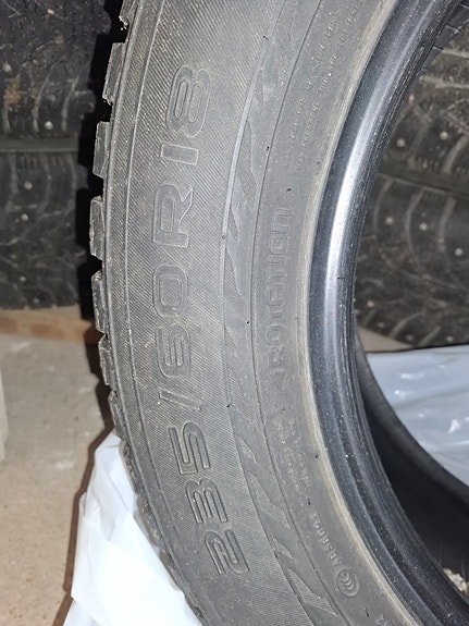 Hakkapeliitta 9 SUV 4kpl