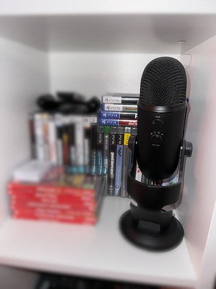 Blue Yeti mikrofoni | Musta