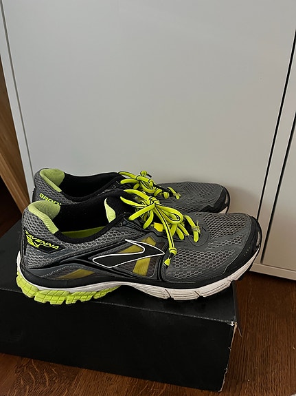 Brooks Ravenna 6 juoksukengät