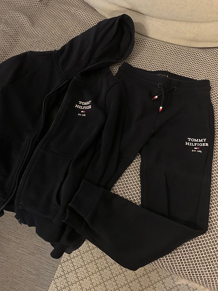 Tommy Hilfiger Lasten Verryttelyasu Musta 128 cm Pojat