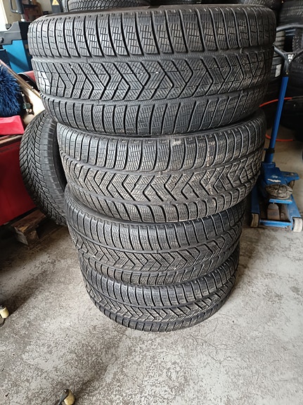 255 50 19 103H Pirelli Scorpion winter kitkarenkaat