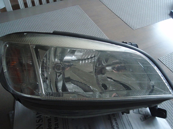 opel zafira-a ajovalot oikea ja vasen
