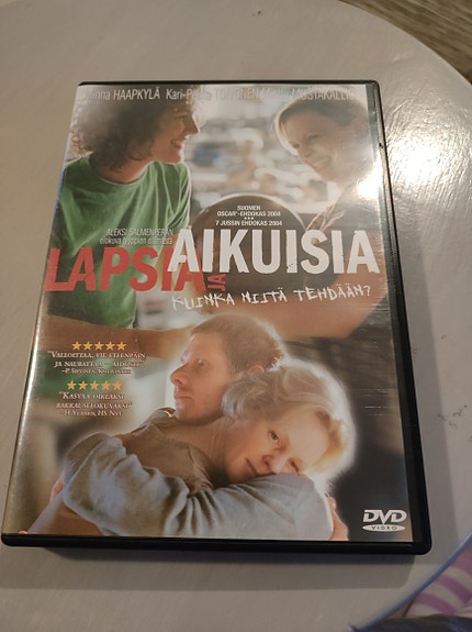 Lapsia ja aikuisia
