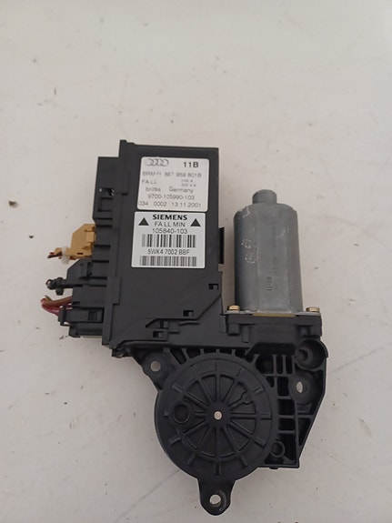 Audi A4 2002 1.8T Lasinnostimen moottori vasen etu 8E1959801G