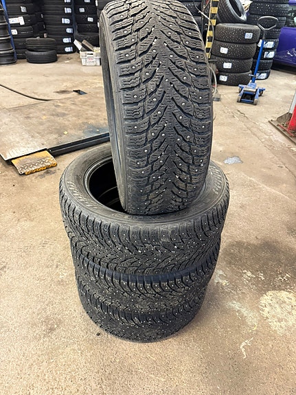 225/50R17 nastarenkaat