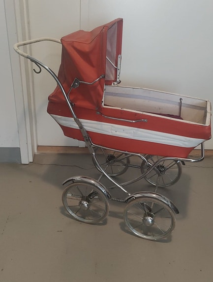 Lasten leikki lasten rattaat retro vintage löytö