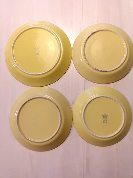 Arabia Teema lautaset Keltainen 23,5, 21, 19,5cm
