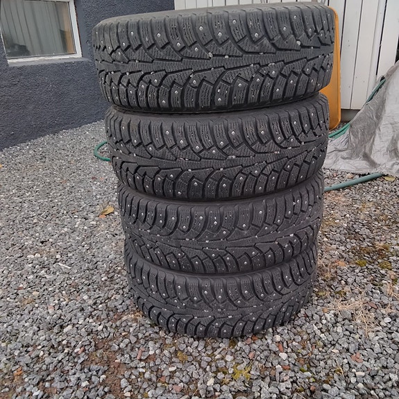 Hakkapeliitta nastarenkaat