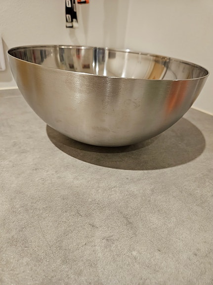 Iso kulho
