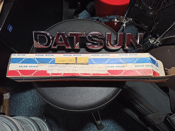 Datsun keulamerkki
