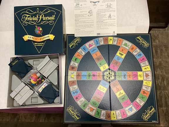 Trivial Pursuit Genius-painos