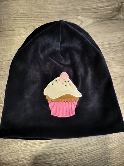 Koko 3 me&i muffinssi velourpipo tosi hyvä