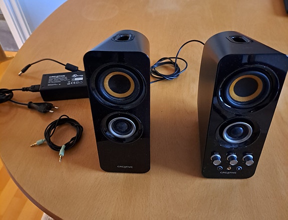 Creative T30 Wireless kaiuttimet