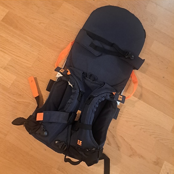 Rinkka retkeilyyn Myydään (sivu 30) Tori