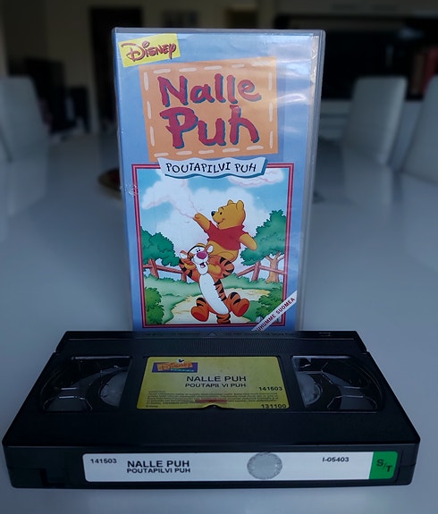 Nalle Puh Poutapilvi Puh vhs