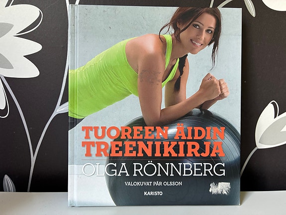 Olga Rönnberg: Tuoreen äidin treenikirja