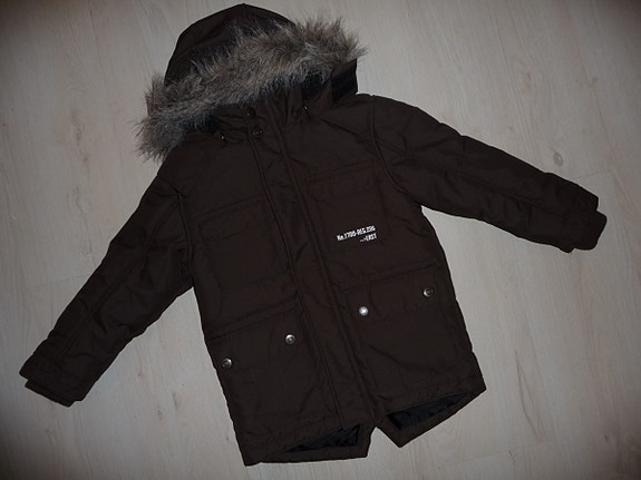 Uudenveroinen unisex ruskea talvitakki 110 cm